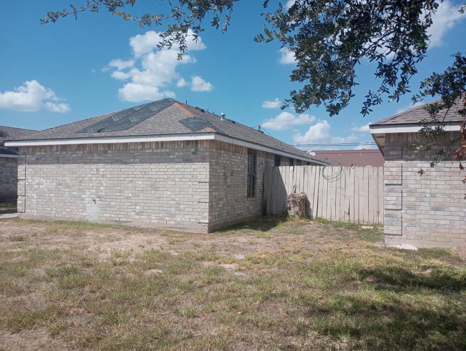 Lone Star Roofing N Solar - McAllen, TX