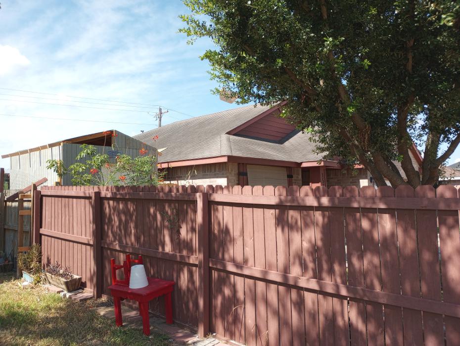 Lone Star Roofing N Solar - McAllen, TX
