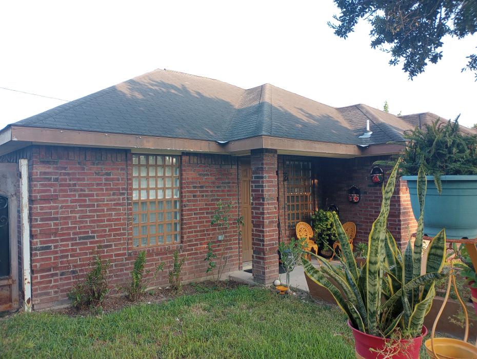 Lone Star Roofing N Solar - McAllen, TX