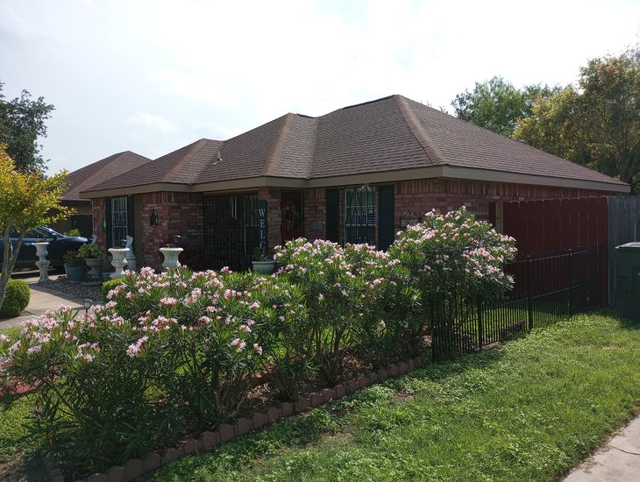 Lone Star Roofing N Solar - McAllen, TX