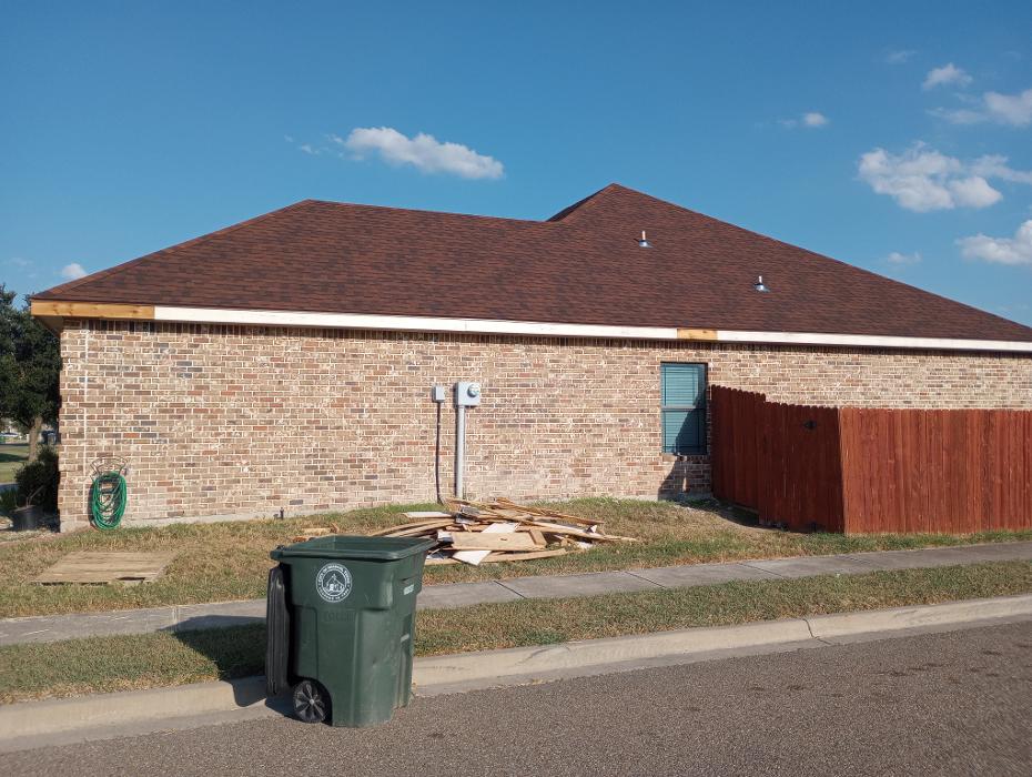 Lone Star Roofing N Solar - McAllen, TX