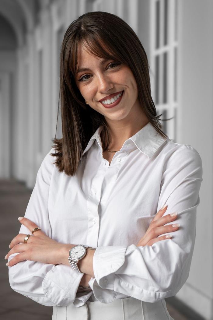 ERGO Versicherung Penelope Thys, Provinzialstraße in Urbar