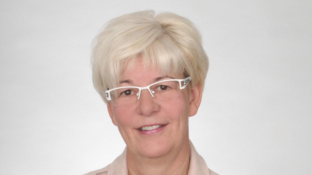 Mecklenburgische Versicherung Maja Oelschläger, Lindenallee in Eisenhüttenstadt