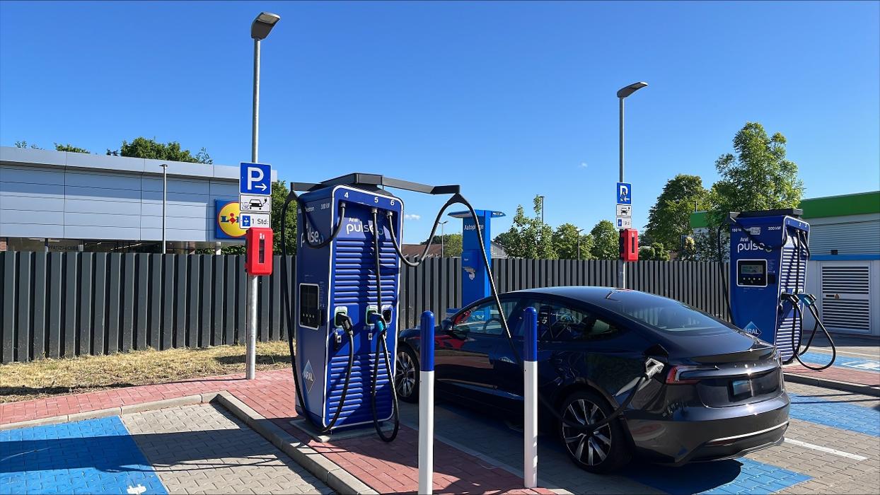 Aral pulse Ladestation, Bremer Straße in Sottrum