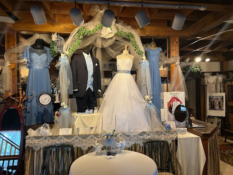 Peaches & Dreams and Layton's Tux Shop - Blackshear, GA