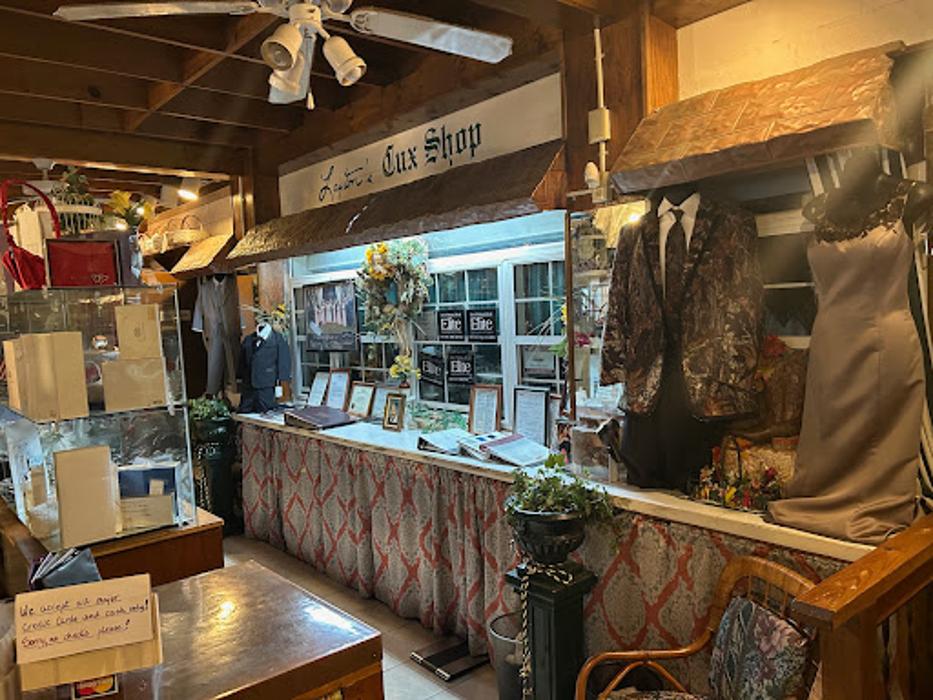 Peaches & Dreams and Layton's Tux Shop - Blackshear, GA