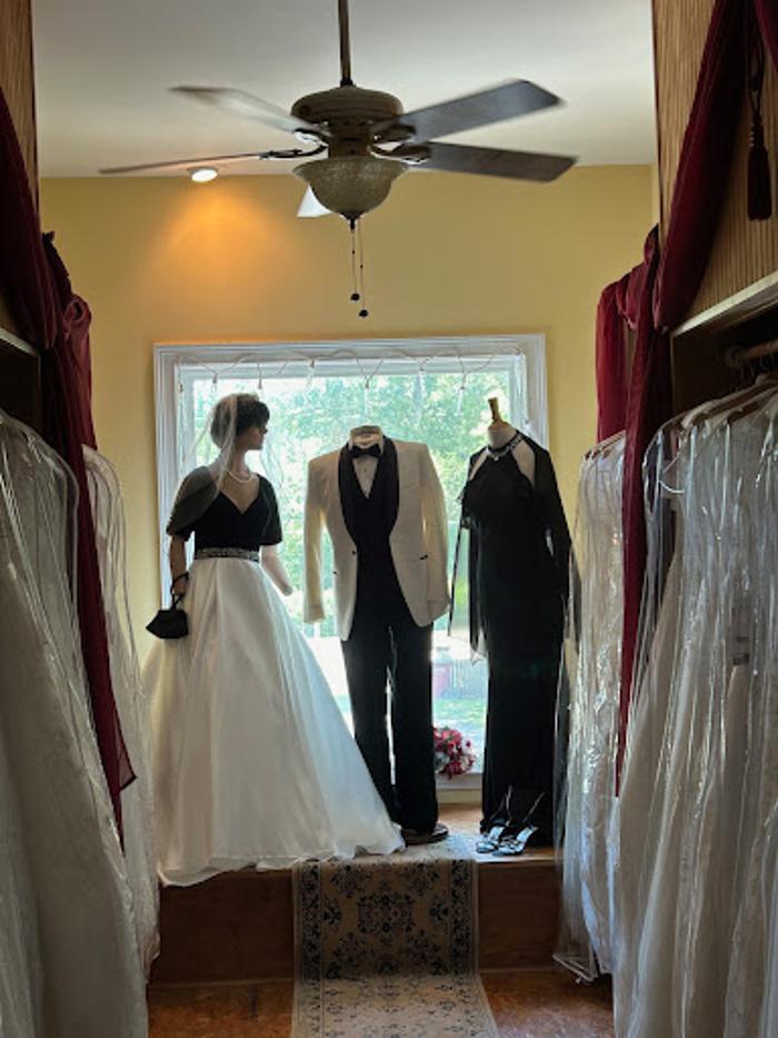 Peaches & Dreams and Layton's Tux Shop - Blackshear, GA