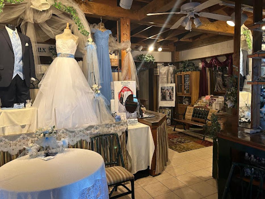 Peaches & Dreams and Layton's Tux Shop - Blackshear, GA