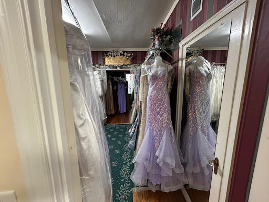 Peaches & Dreams and Layton's Tux Shop - Blackshear, GA