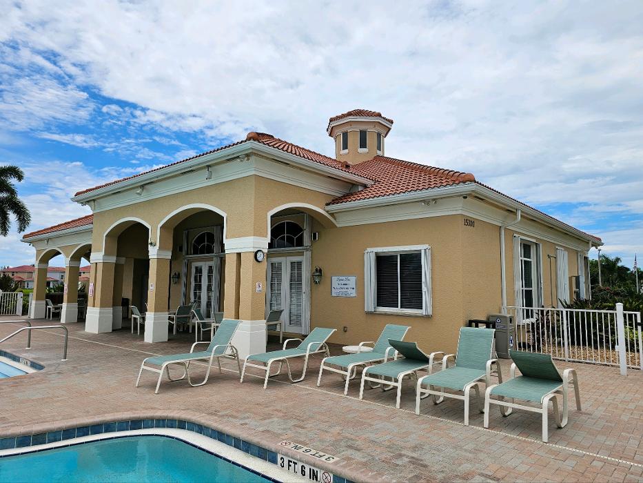 Absolute Gutters Inc. - Naples, FL