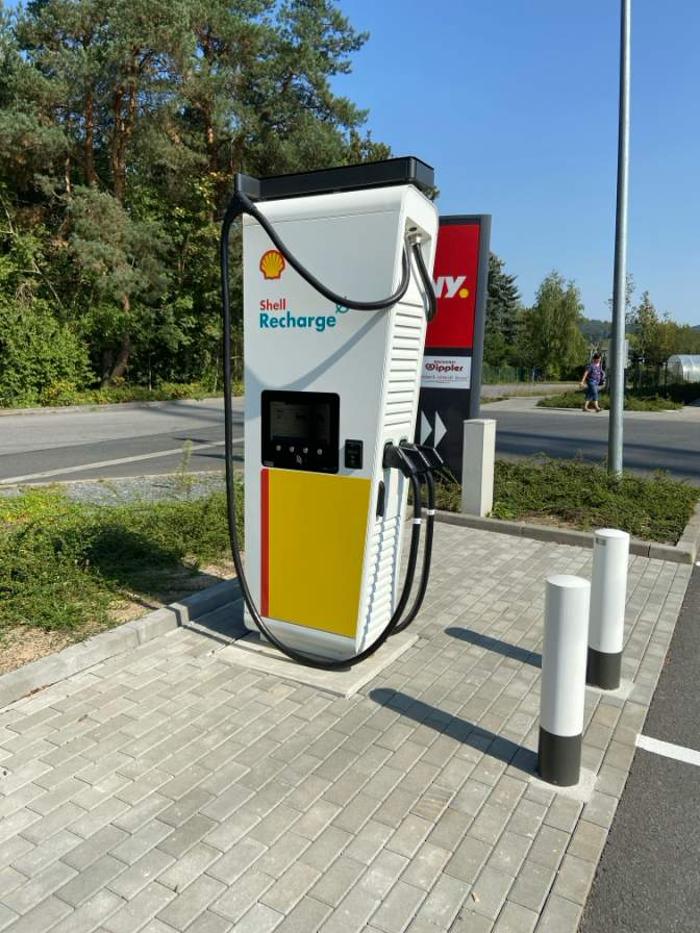 Shell Recharge Charging Station, Kirchweg in Pirna
