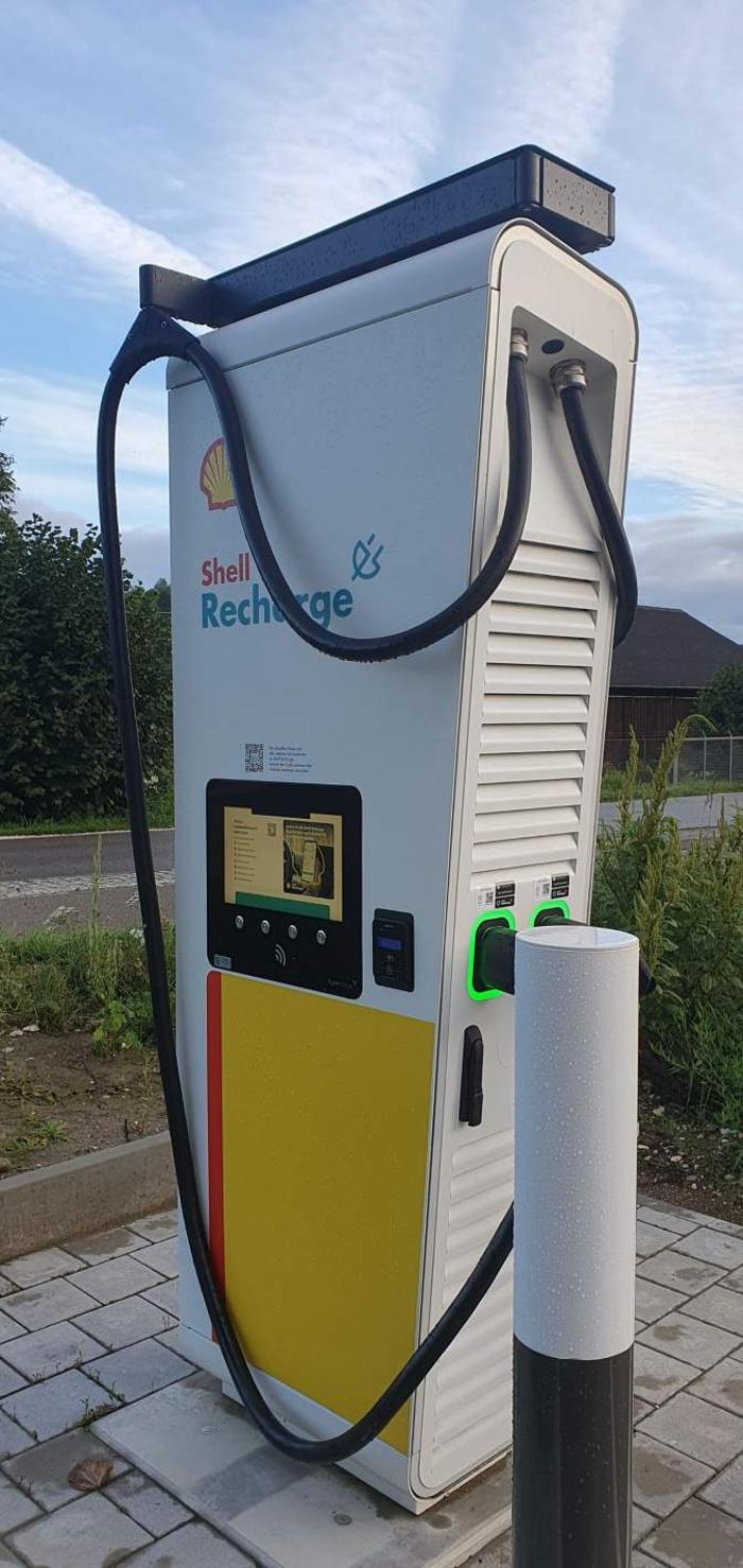 Shell Recharge Charging Station, Daimlerstraße in Erbach