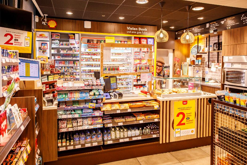 Shell Recharge Charging Station, Brodersdorfer Weg in Laboe