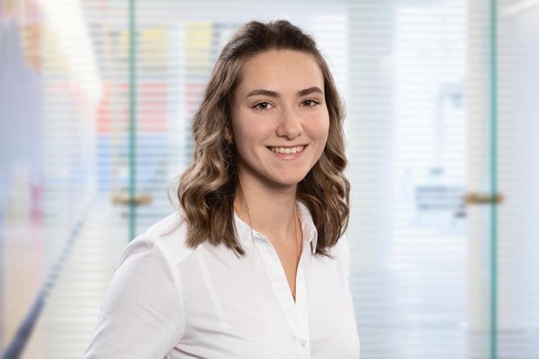 ERGO Versicherung Irina Novikova, Marktstraße in Stadland