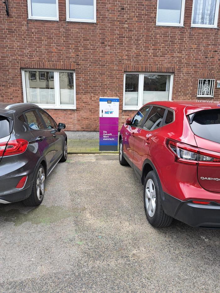 NEW Energie-Ladestation, Hauptstraße in Korschenbroich