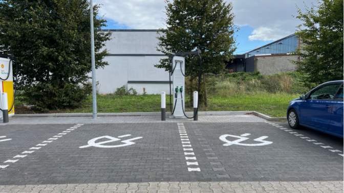 Shell Recharge Charging Station, Bornstraße in Dortmund