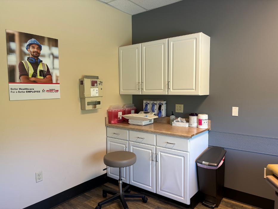 Exam room in Hometown Urgent Care & Occupational Health in Columbus, Ohio.