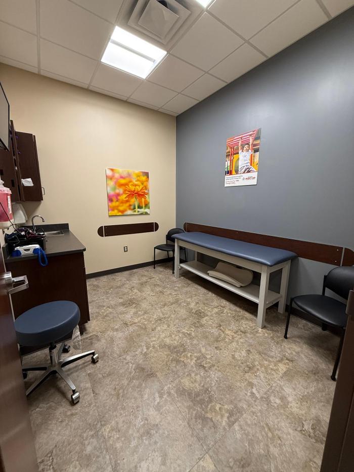 Exam room in Hometown Urgent Care & Occupational Health in Lorain, Ohio.