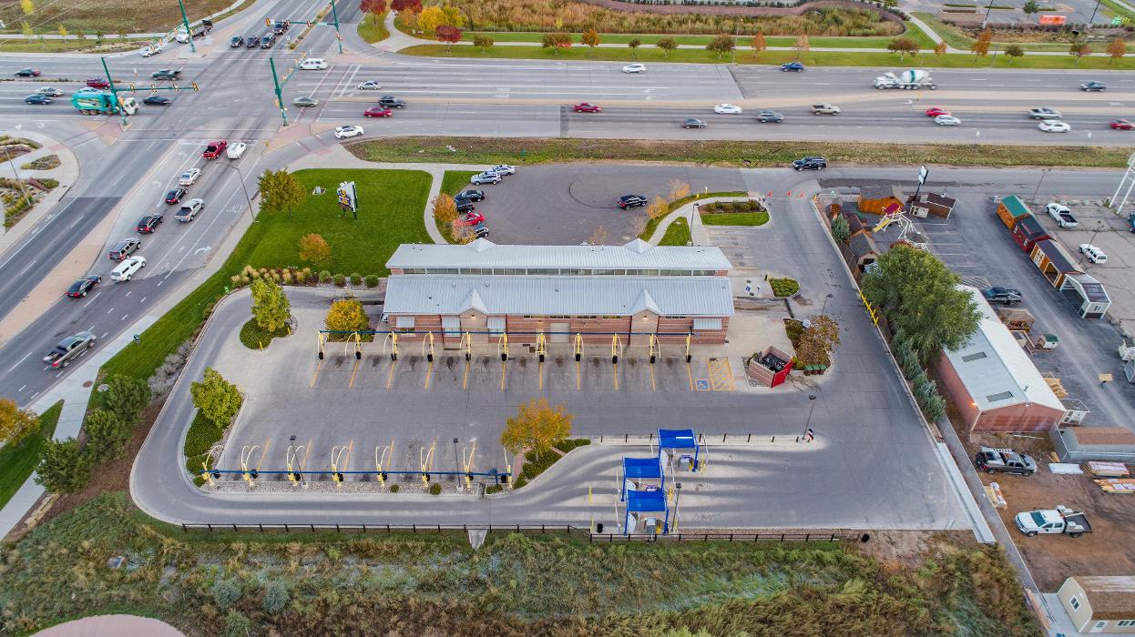 Breeze Thru Car Wash - Pershing Image