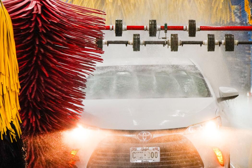 Breeze Thru Car Wash - Greeley Image