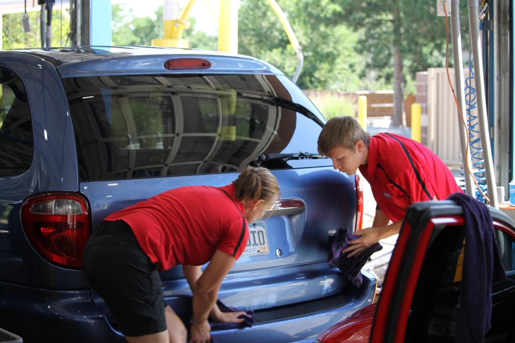 Breeze Thru Car Wash - Greeley Image