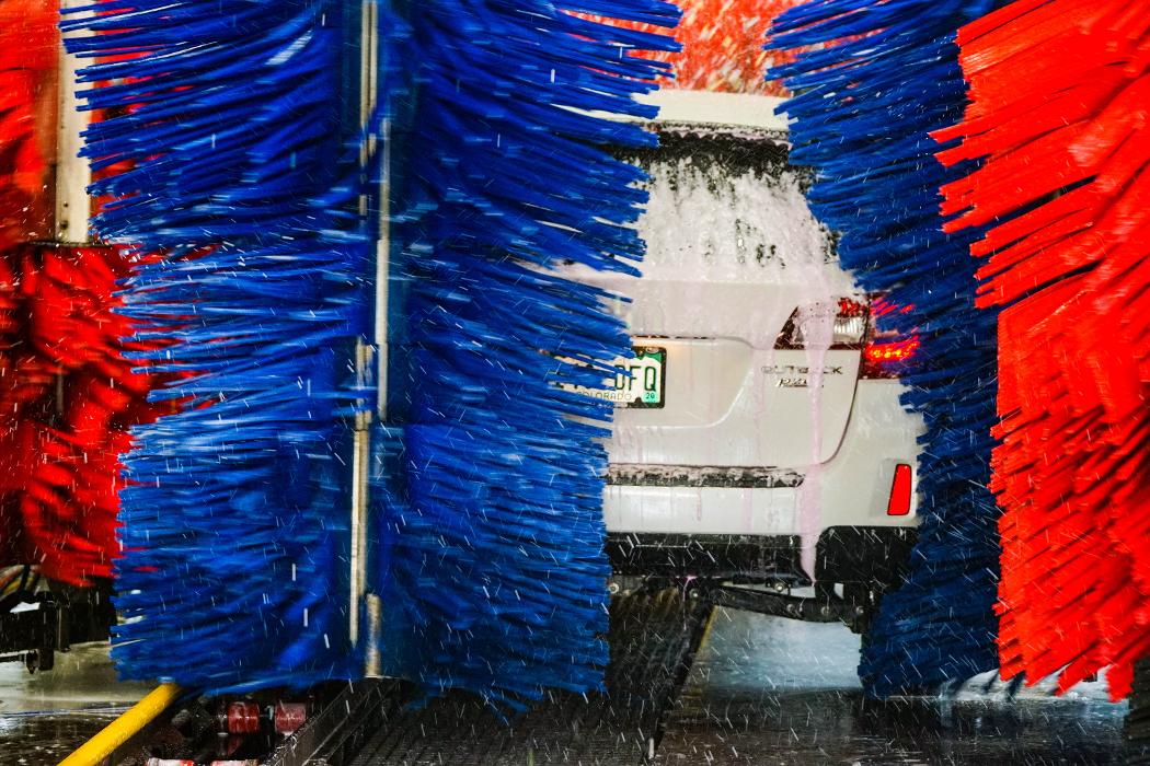 Breeze Thru Car Wash - Greeley Image