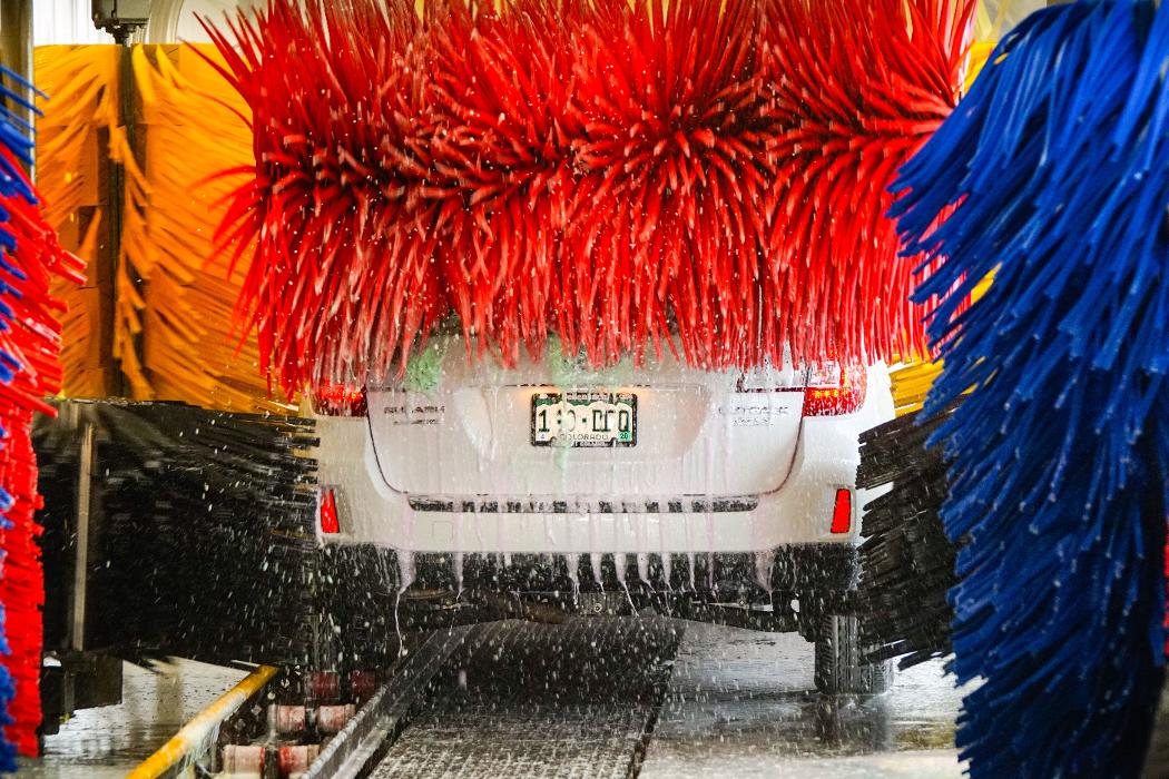 Breeze Thru Car Wash - Greeley Image