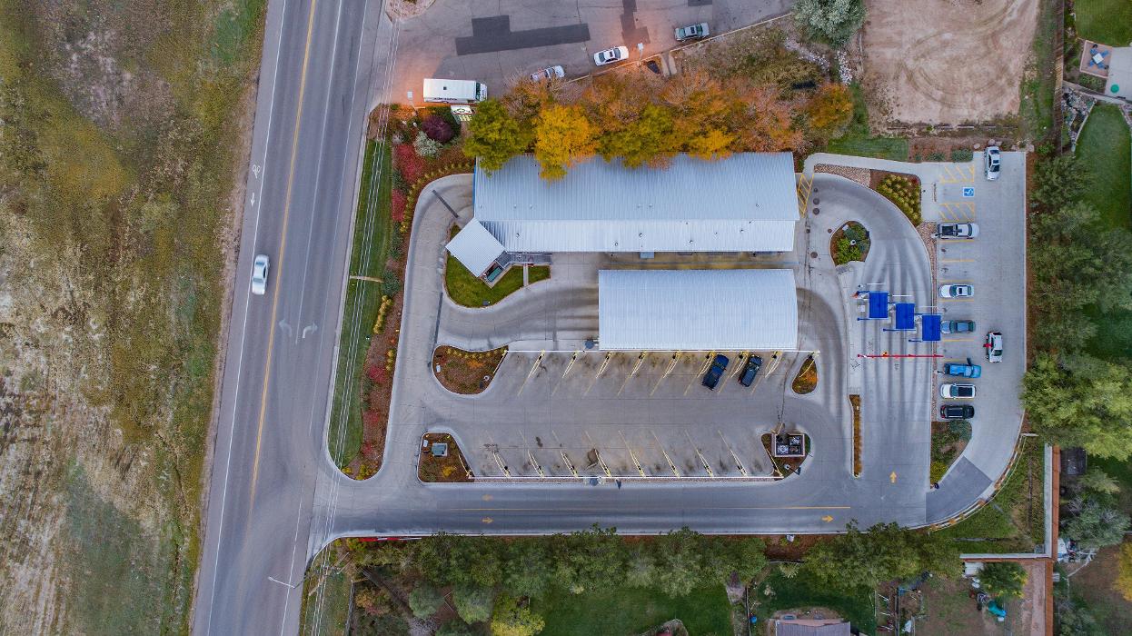 Breeze Thru Car Wash - Greeley Image