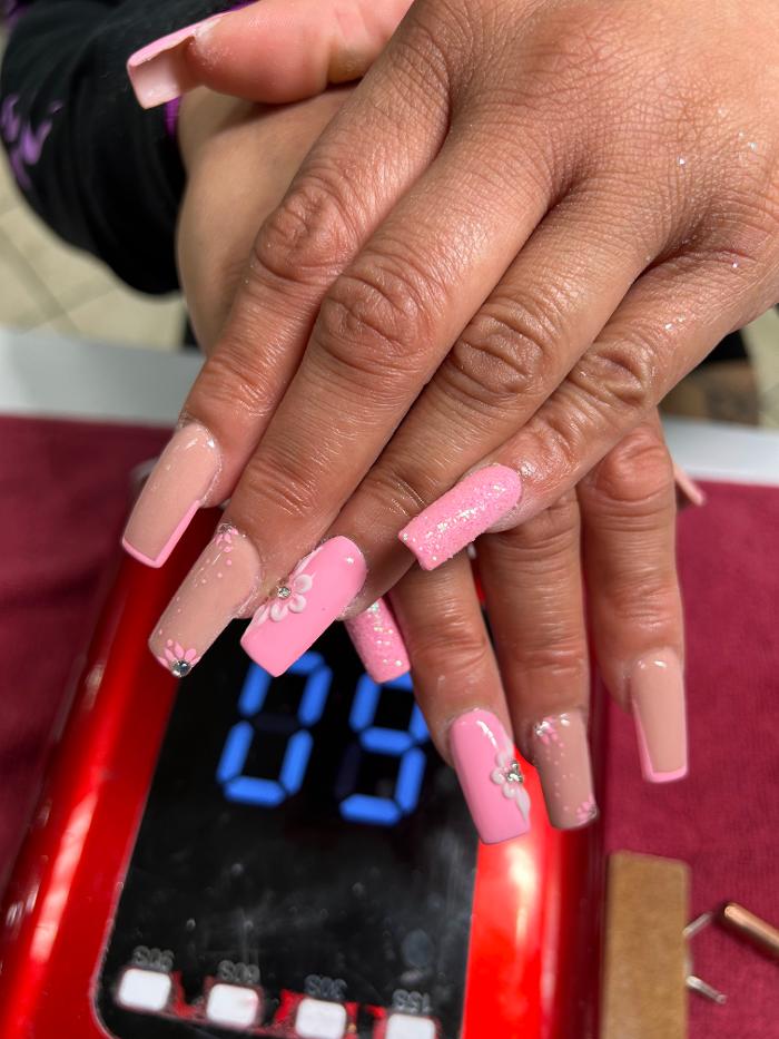 Nail Club & Spa - Killeen, TX