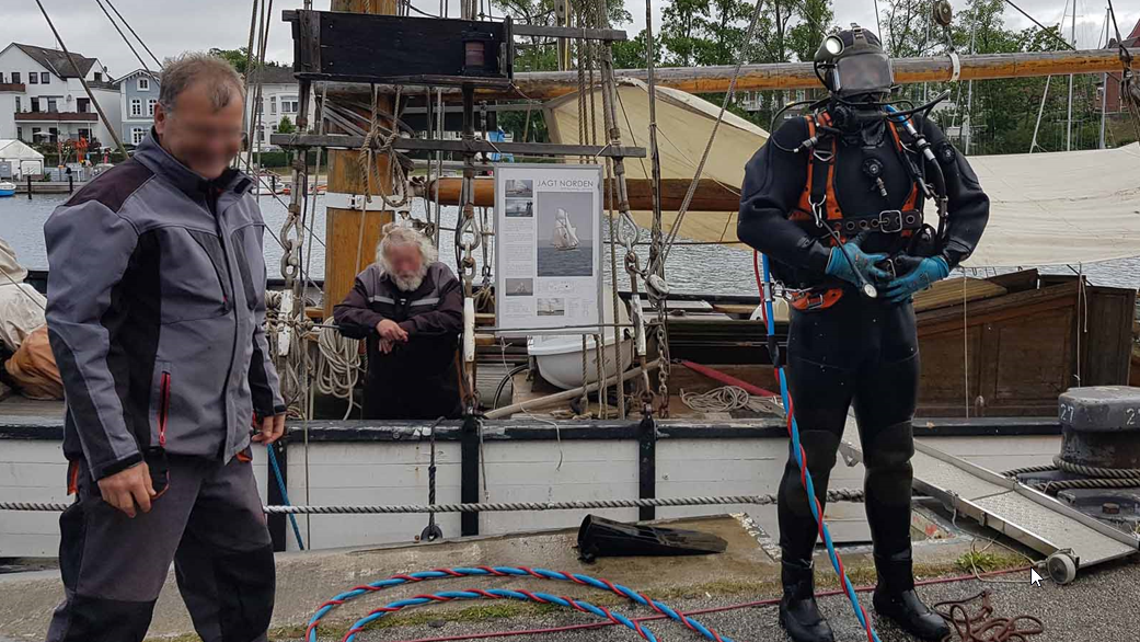 Taucher Hock Inh. Christian Hinkerohe, Albert-Einstein-Straße in Stockelsdorf