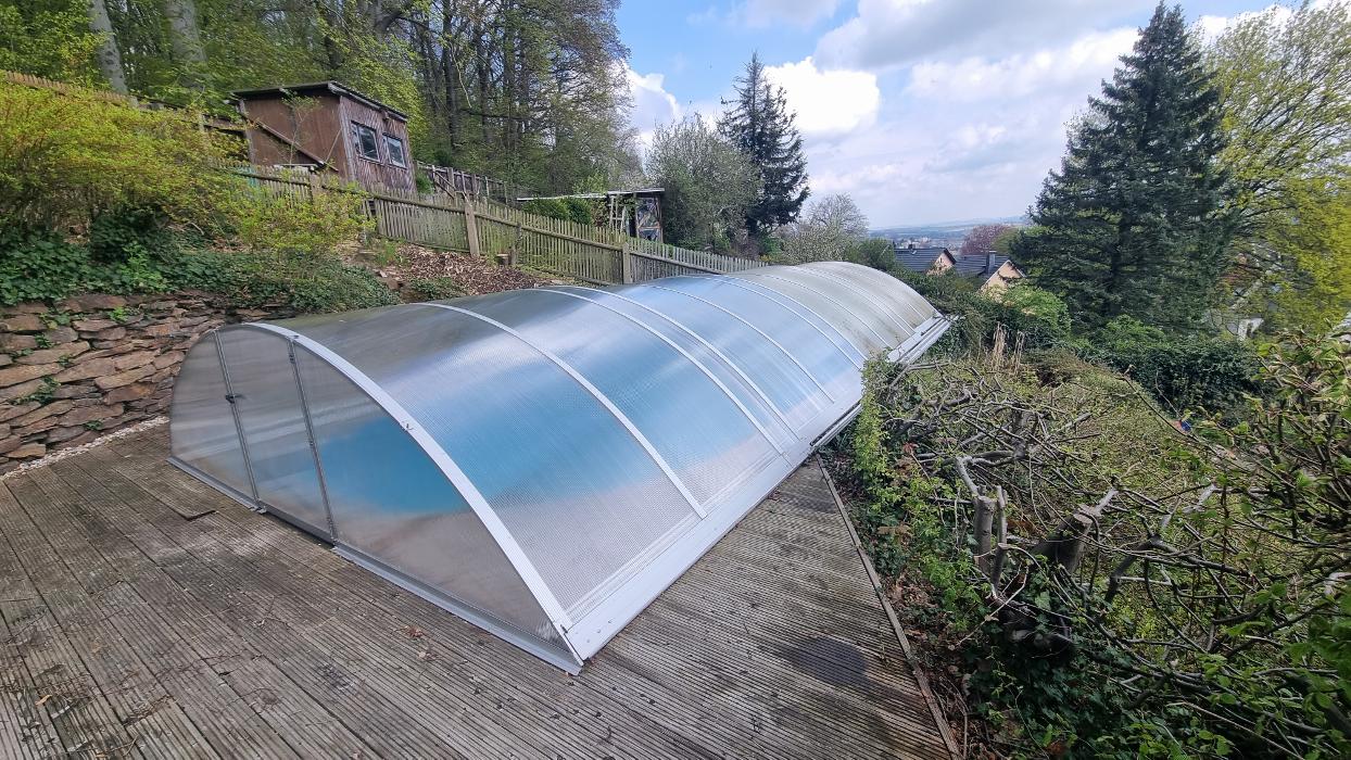 MTR Seliger Poolüberdachungen, Mittlere Bergstraße in Radebeul