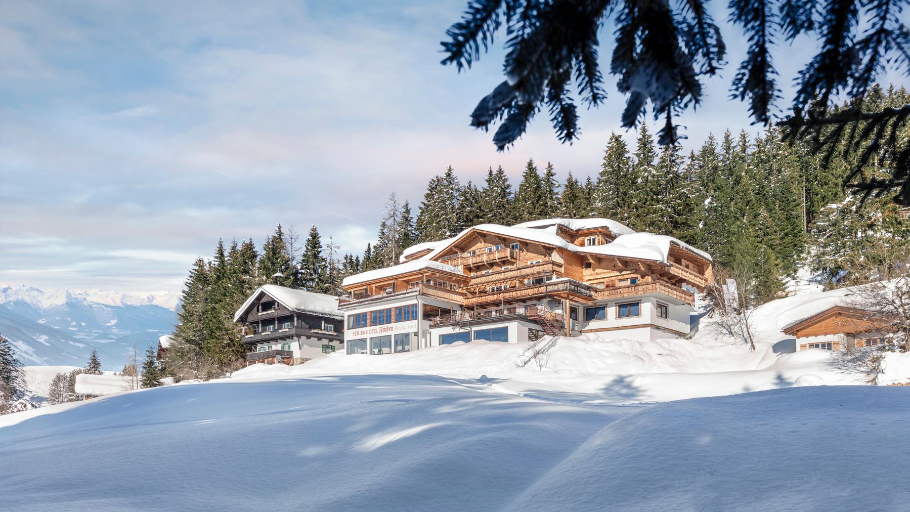 Frieden - DAS Alpine Panorama Hotel, Pillbergstraße in Pill
