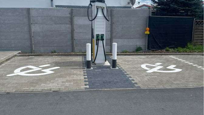 Shell Recharge Charging Station, Brücker Landstraße in Bad Belzig