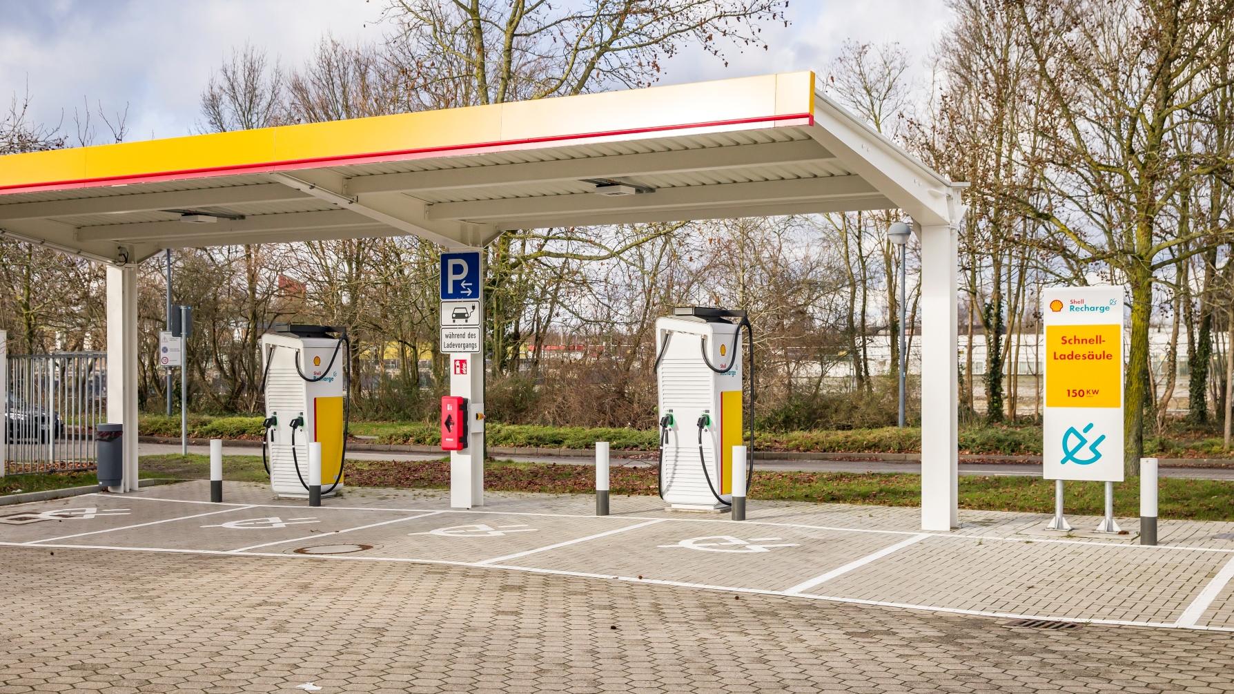 Shell Recharge Charging Station, Dießemer Bruch in Krefeld
