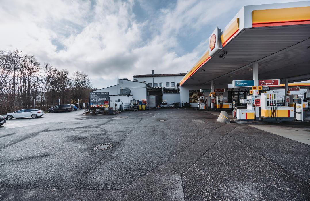 Shell Recharge Charging Station, Junkersstraße in Regensburg