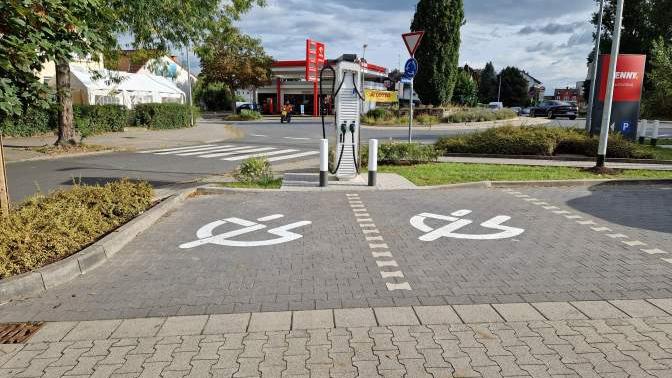 Shell Recharge Charging Station, Am Alten Fährhaus in Ginsheim-Gustavsburg