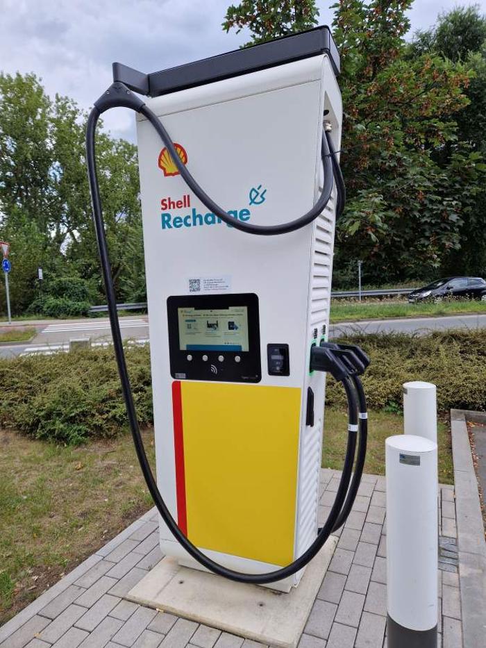 Shell Recharge Charging Station, Am Alten Fährhaus in Ginsheim-Gustavsburg