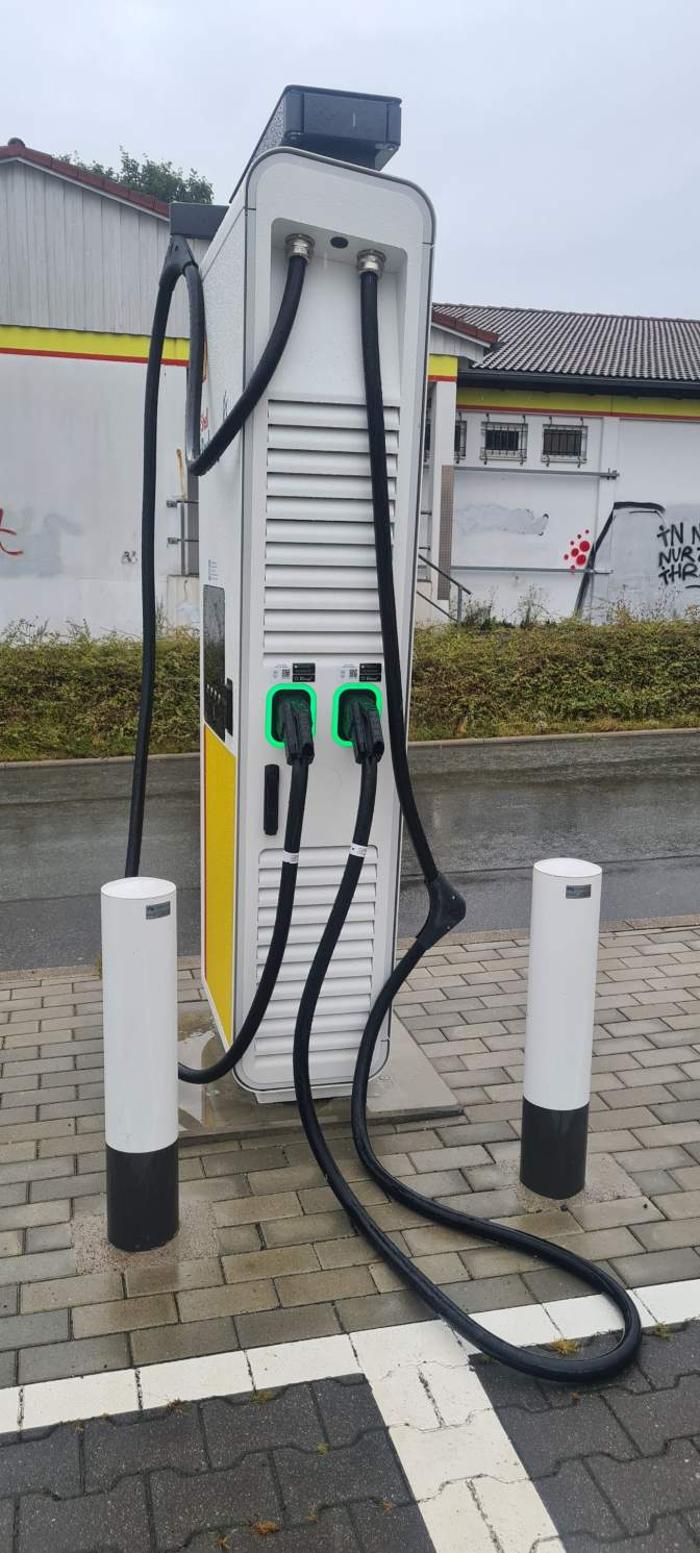 Shell Recharge Charging Station, Zum Festplatz in Neustadt an der Orla
