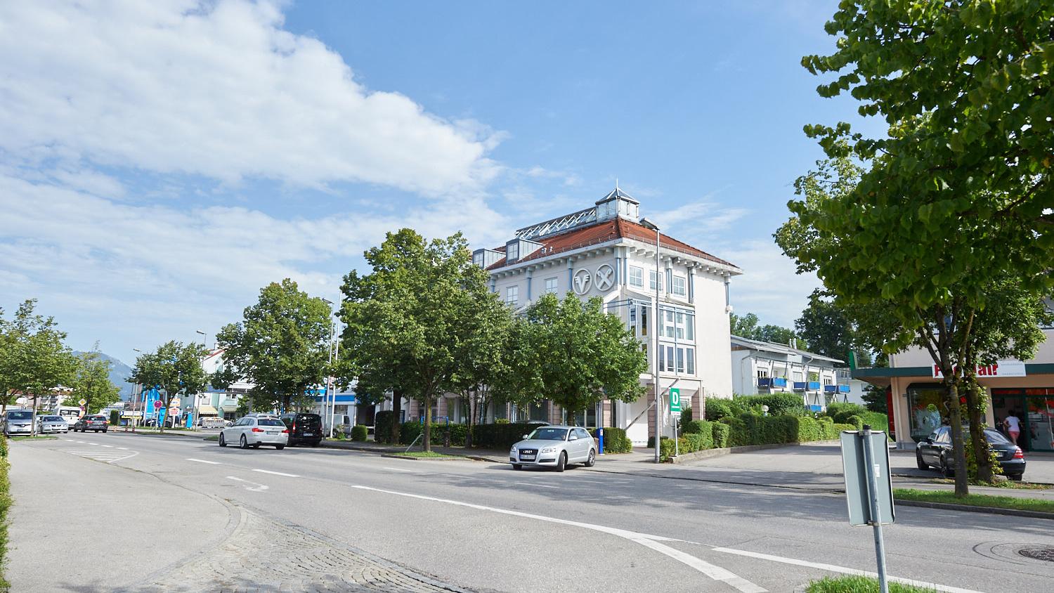 Volksbank Raiffeisenbank Oberbayern Südost eG - SB-Filiale Freilassing, Münchener Straße in Freilassing