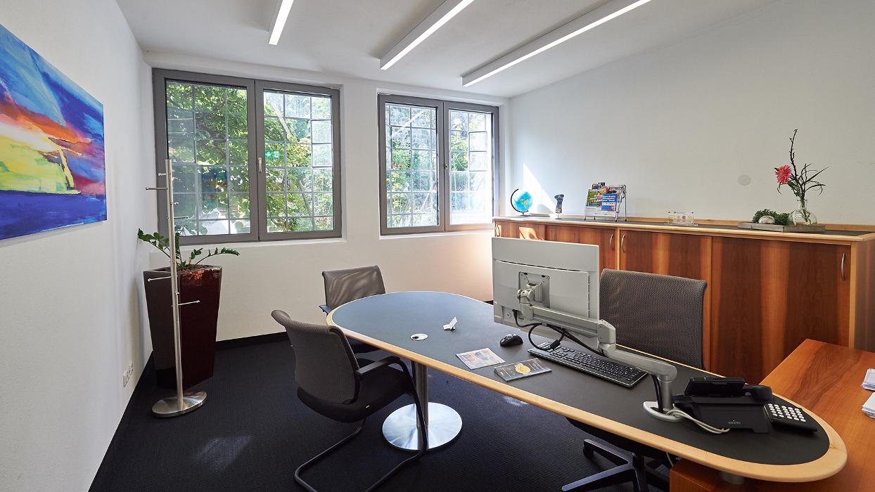 Volksbank Raiffeisenbank Oberbayern Südost eG - Filiale Tittmoning, Stadtplatz in Tittmoning