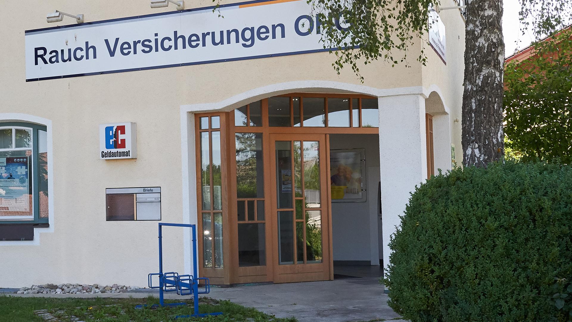 Volksbank Raiffeisenbank Oberbayern Südost eG - SB-Filiale Lauter, Am Bahndamm in Surberg