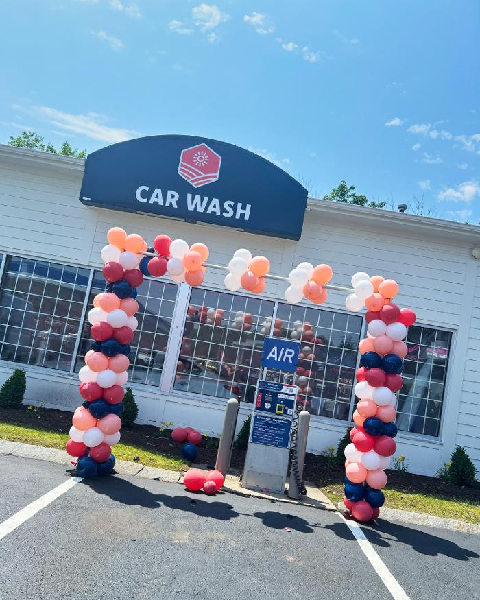 Honey Farms Market Car Wash Image