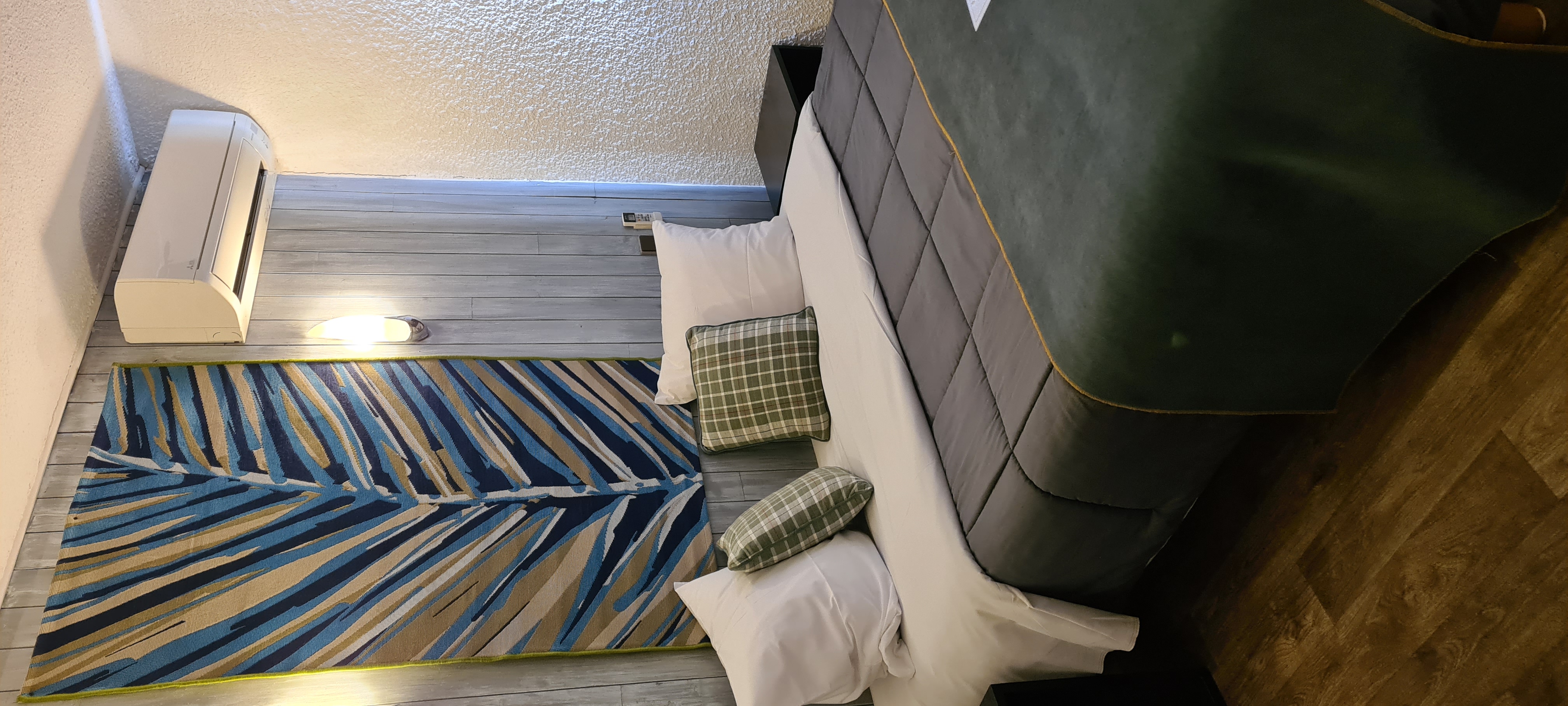 chambre Hôtel L'Etoile Aéroport-A61