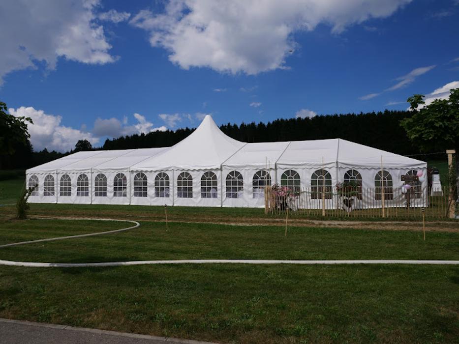 Fäustle Zelte, Schützenstraße in Kirchhaslach