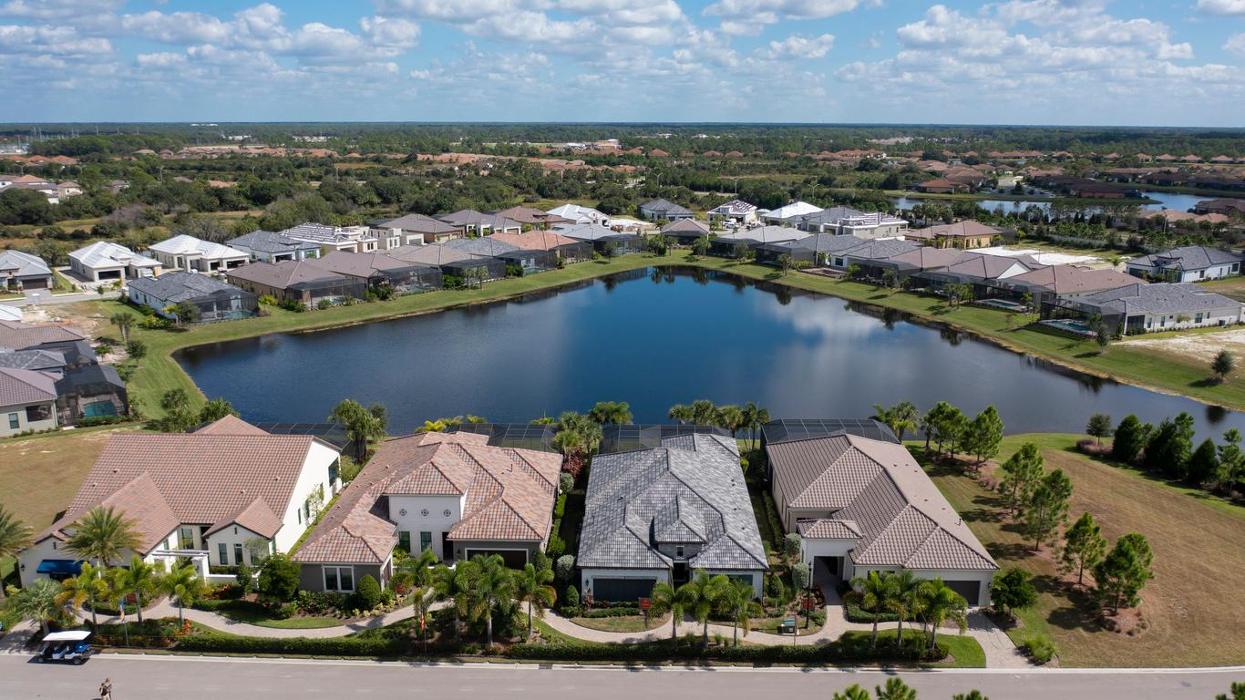 Aria by Neal Signature Homes - Nokomis, FL