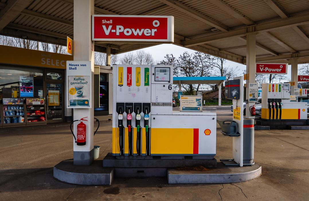 Shell Recharge Charging Station, Karolingerstraße in Völklingen