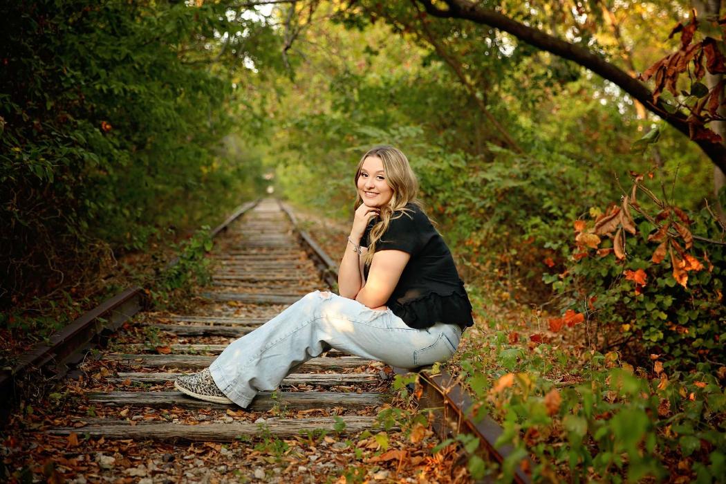 Michelle Frick Creative Photography Logo