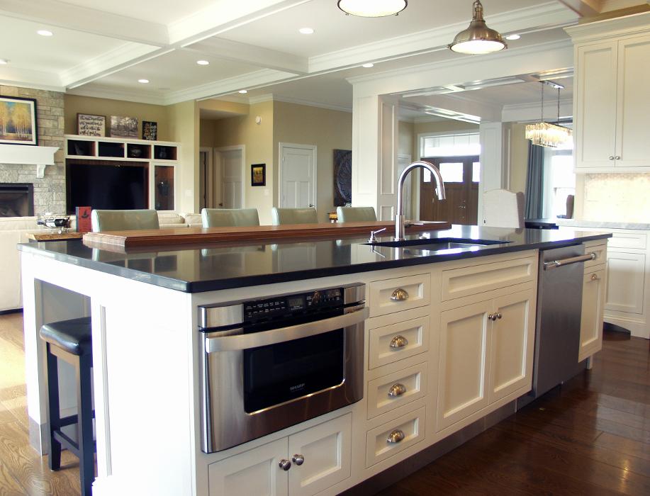 Featherstone Cabinetry & Design - Rothschild, WI