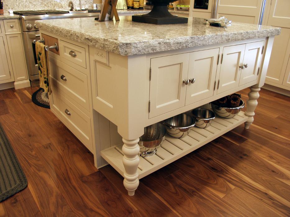 Featherstone Cabinetry & Design - Rothschild, WI