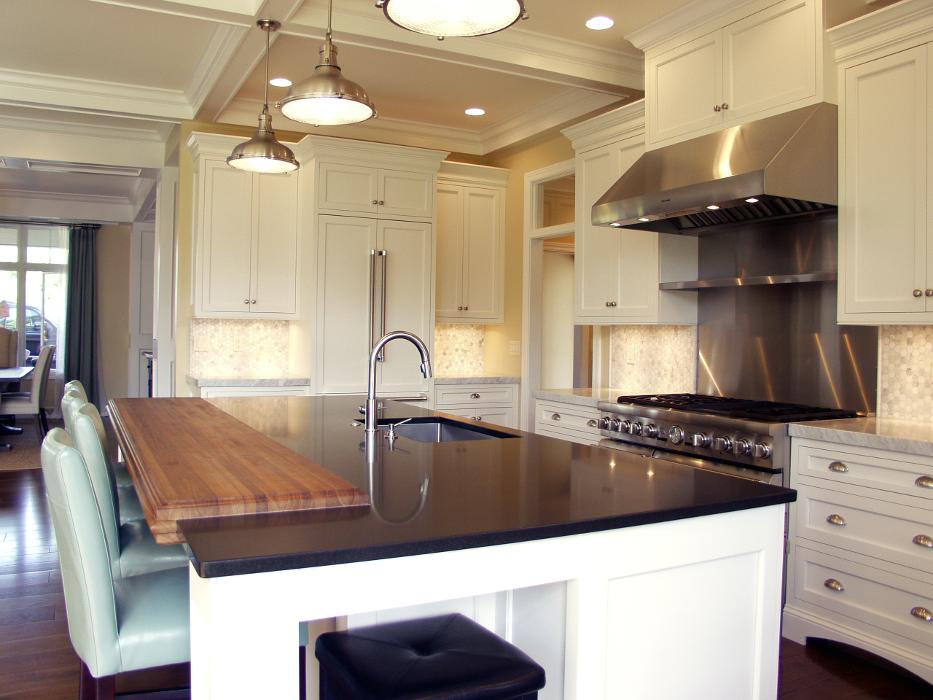 Featherstone Cabinetry & Design - Rothschild, WI